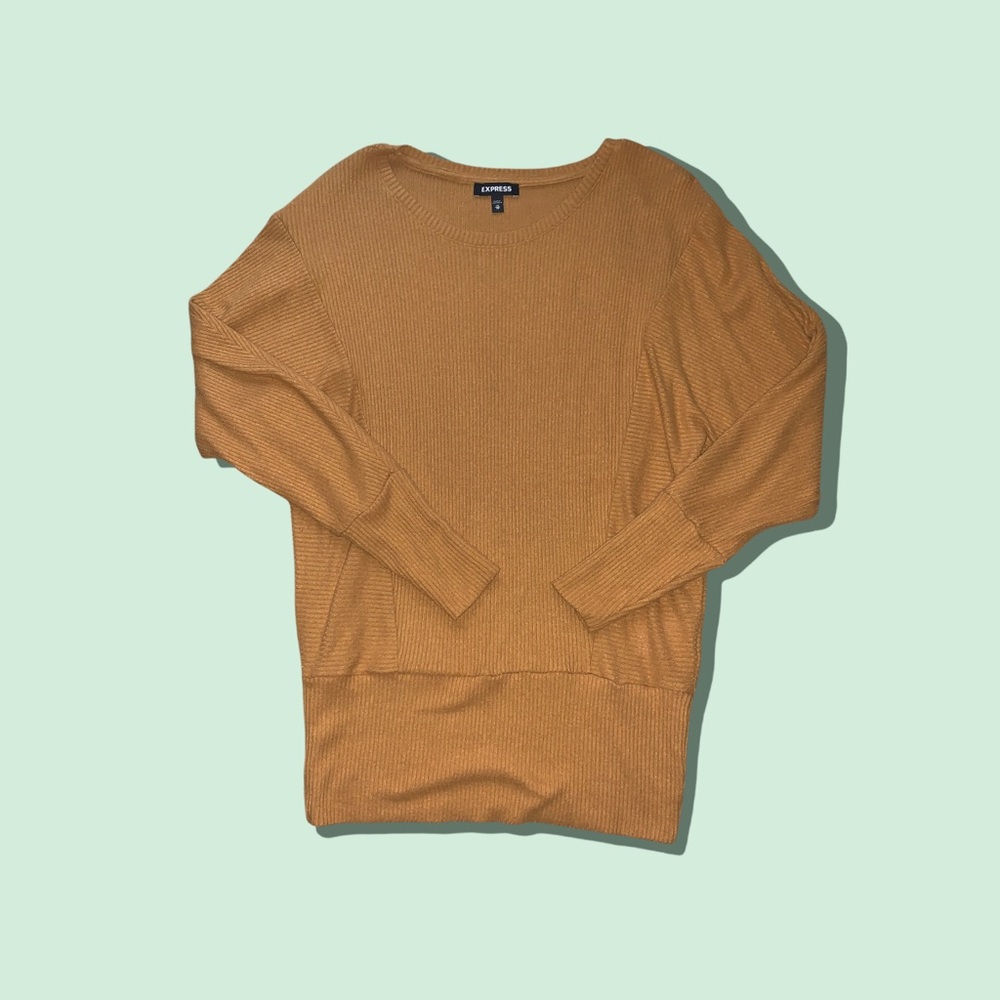 EXPRESS WOMENS SIZE EXTRA SMALL PETITE MUSTARD YELLOW SOFT COZY SWEATER USED